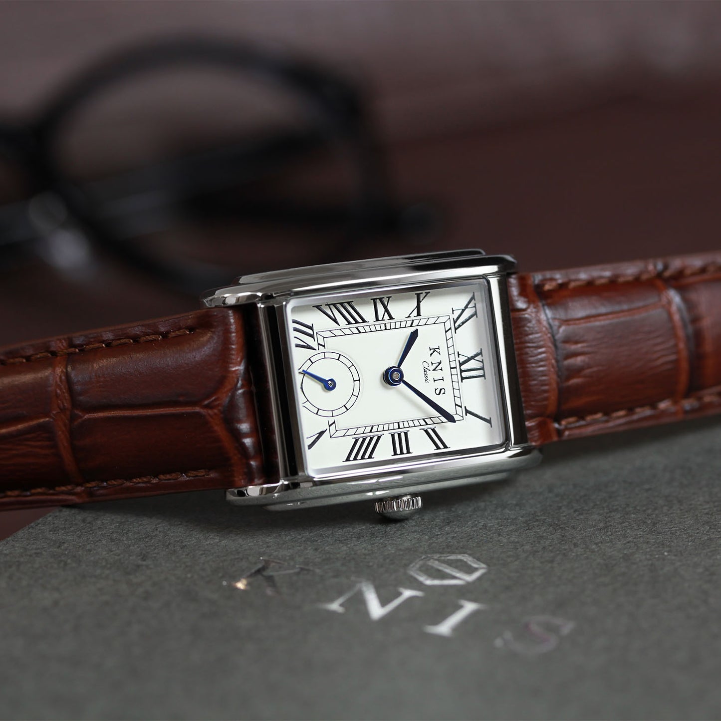 Classic Rectangular Silver Crocodile Embossed Leather Black KN004-SVBKC