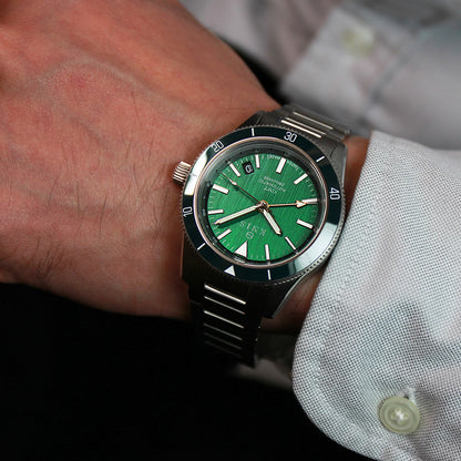 KNIS GMT ダイバーズ 自動巻き 日本製 ステンレスベルト グリーン KN007-GR