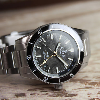 KNIS メテオライト 隕石 GMT ダイバーズ 自動巻き 日本製 ブラック KN007-MT