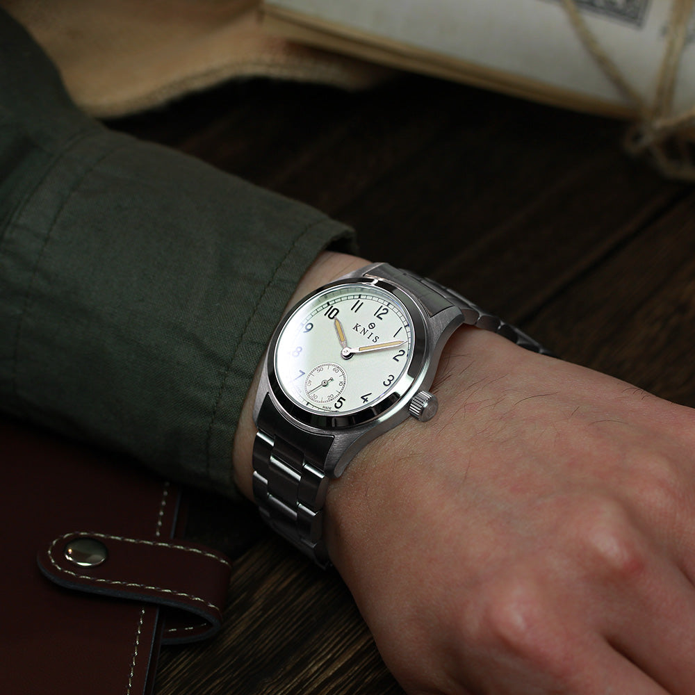 KNIS Retro Military Watch - Off-White Dial with Stainless Steel Band KN003-WHSS